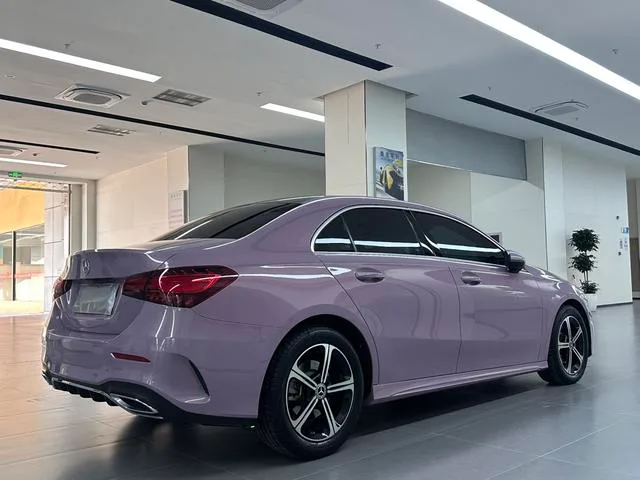 Mercedes-Benz A-Class 2023 A 200 L Edición de moda de coche deportivo exterior foto 5