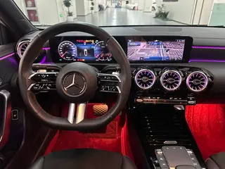 Mercedes-Benz A-Class 2023 A 200 L Edición de moda de coche deportivo interior foto 17