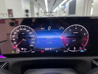 Mercedes-Benz A-Class 2023 A 200 L Edición de moda de coche deportivo interior foto 20
