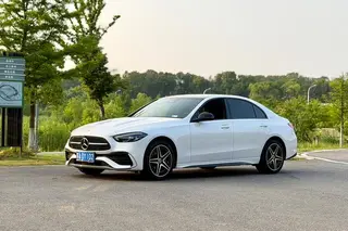 Mercedes-Benz C-Class 2024 C 260 L Edición deportiva Haoye exterior foto 1 Mercedes-Benz C-Class 2024 C 260 L Edición deportiva Haoye exterior foto 1
