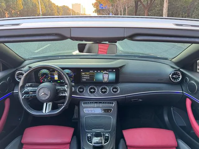 Mercedes-Benz E-Class (Imported) 2020 E 260 Convertible Coupe interior photo 13 Mercedes-Benz E-Class (Imported) 2020 E 260 Convertible Coupe interior photo 13