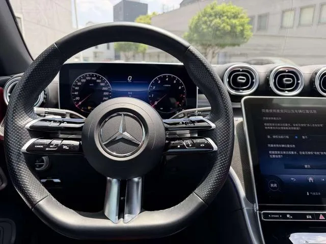 Mercedes-Benz CLE 2024 CLE 300 4MATIC Coupé cabriolet extérieur photo 8 Mercedes-Benz CLE 2024 CLE 300 4MATIC Coupé cabriolet extérieur photo 8