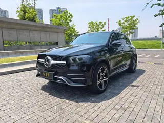 Mercedes-Benz GLE (Imported) 2023 GLE 350 4MATIC Dynamic exterior photo 1 Mercedes-Benz GLE (Imported) 2023 GLE 350 4MATIC Dynamic exterior photo 1