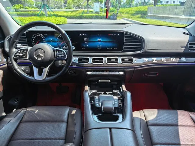 Mercedes-Benz GLE (Imported) 2023 GLE 350 4MATIC Dynamic interior photo 7 Mercedes-Benz GLE (Imported) 2023 GLE 350 4MATIC Dynamic interior photo 7