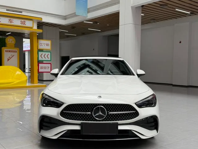 Mercedes-Benz CLE 2025 CLE 260 Convertible Coupe exterior photo 2 Mercedes-Benz CLE 2025 CLE 260 Convertible Coupe exterior photo 2