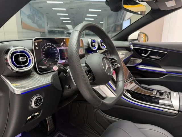Mercedes-Benz CLE 2025 CLE 260 Convertible Coupe interior photo 11 Mercedes-Benz CLE 2025 CLE 260 Convertible Coupe interior photo 11