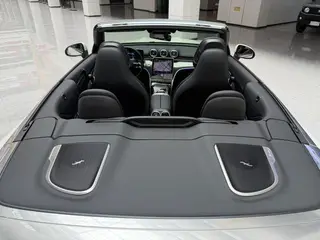 Mercedes-Benz CLE 2025 CLE 260 Convertible Coupe interior photo 15 Mercedes-Benz CLE 2025 CLE 260 Convertible Coupe interior photo 15