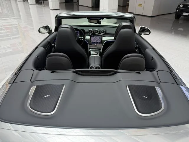 Mercedes-Benz CLE 2025 CLE 260 Convertible Coupe interior photo 15 Mercedes-Benz CLE 2025 CLE 260 Convertible Coupe interior photo 15