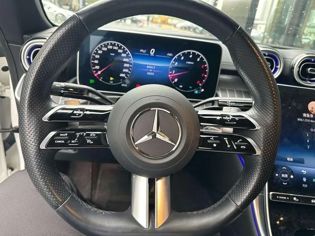 Mercedes-Benz CLE 2024 CLE 300 4MATIC Coupé dynamique intérieur photo 10 Mercedes-Benz CLE 2024 CLE 300 4MATIC Coupé dynamique intérieur photo 10