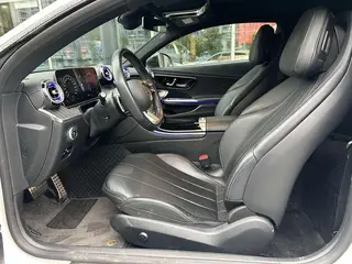 Mercedes-Benz CLE 2024 CLE 300 4MATIC Coupé dynamique intérieur photo 12 Mercedes-Benz CLE 2024 CLE 300 4MATIC Coupé dynamique intérieur photo 12