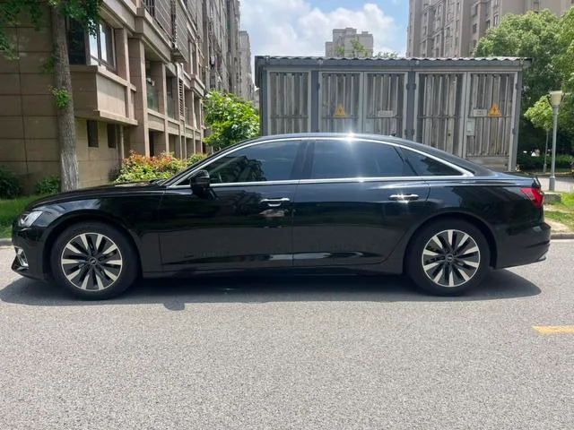 Audi A6L 2023 Reforma 45 TFSI Elegante y elegante exterior foto 3 Audi A6L 2023 Reforma 45 TFSI Elegante y elegante exterior foto 3