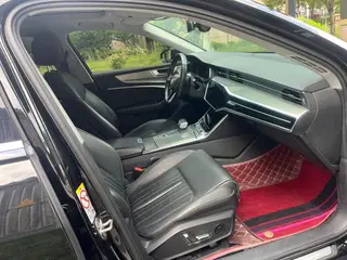 Audi A6L 2023 Reforma 45 TFSI Elegante y elegante interior foto 14 Audi A6L 2023 Reforma 45 TFSI Elegante y elegante interior foto 14