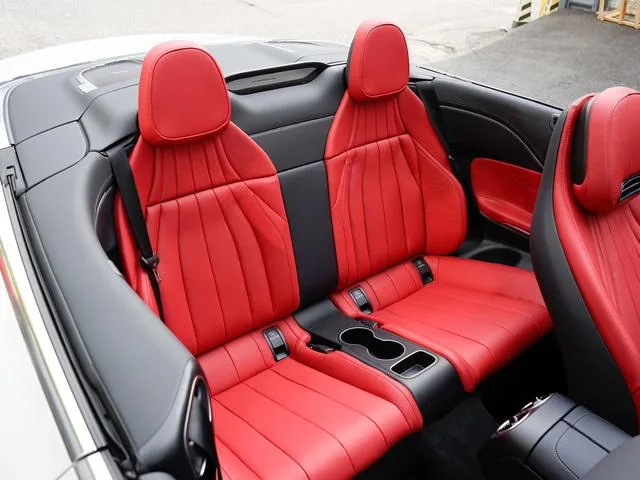 Mercedes-Benz CLE 2024 CLE 300 4MATIC Convertible Coupe interior photo 16 Mercedes-Benz CLE 2024 CLE 300 4MATIC Convertible Coupe interior photo 16