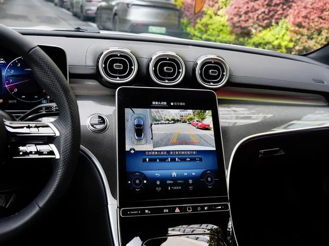 Mercedes-Benz CLE 2024 CLE 300 4MATIC Convertible Coupe interior photo 18 Mercedes-Benz CLE 2024 CLE 300 4MATIC Convertible Coupe interior photo 18