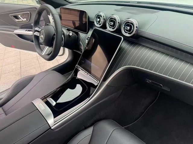 Mercedes-Benz CLE 2024 CLE 300 4MATIC Dynamic coupe interior photo 12 Mercedes-Benz CLE 2024 CLE 300 4MATIC Dynamic coupe interior photo 12