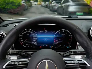 Mercedes-Benz CLE 2024 CLE 300 4MATIC Coupé convertible exterior foto 10 Mercedes-Benz CLE 2024 CLE 300 4MATIC Coupé convertible exterior foto 10