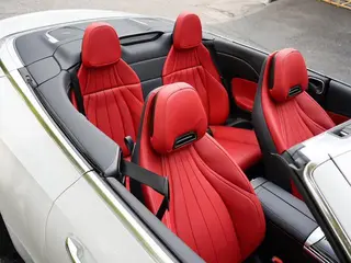 Mercedes-Benz CLE 2024 CLE 300 4MATIC Coupé convertible interior foto 15 Mercedes-Benz CLE 2024 CLE 300 4MATIC Coupé convertible interior foto 15