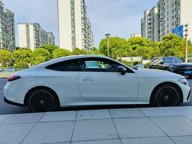 Mercedes-Benz CLE 2024 CLE 300 4MATIC Luxury coupe exterior photo 8 Mercedes-Benz CLE 2024 CLE 300 4MATIC Luxury coupe exterior photo 8