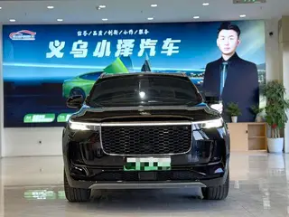 Li Auto ONE 2021 extended range 6 Seat plate interior photo 7 Li Auto ONE 2021 extended range 6 Seat plate interior photo 7