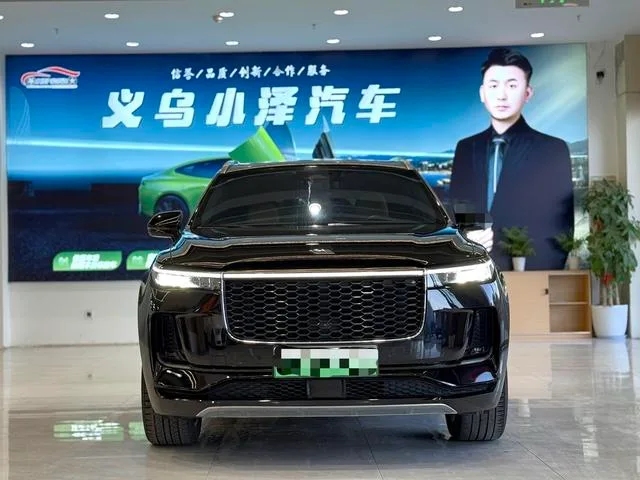 Li Auto ONE 2021 extended range 6 Seat plate interior photo 7 Li Auto ONE 2021 extended range 6 Seat plate interior photo 7