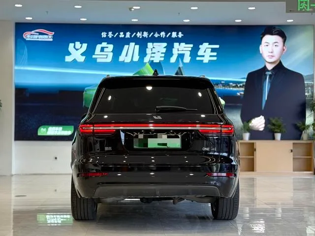 Li Auto ONE 2021 extended range 6 Seat plate interior photo 9 Li Auto ONE 2021 extended range 6 Seat plate interior photo 9