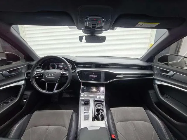 Audi A6L 2022 40 TFSI Deluxe Dynamic interior photo 12 Audi A6L 2022 40 TFSI Deluxe Dynamic interior photo 12