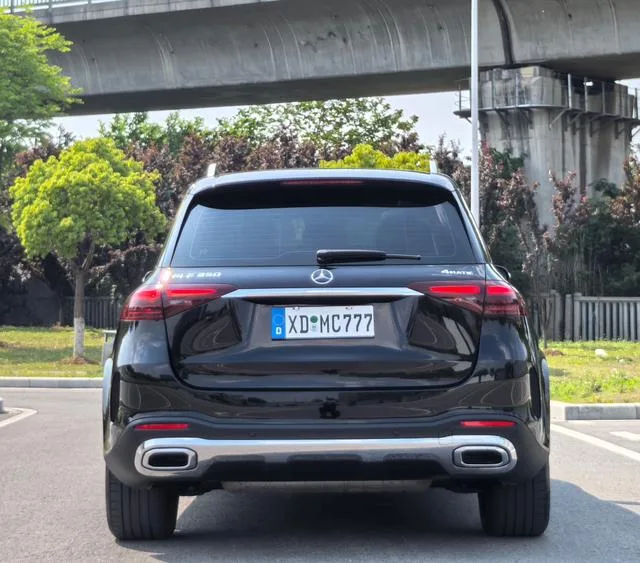 Mercedes-Benz GLE (Imported) 2024 Mise à jour GLE 350 4MATIC Style tendance extérieur photo 4 Mercedes-Benz GLE (Imported) 2024 Mise à jour GLE 350 4MATIC Style tendance extérieur photo 4