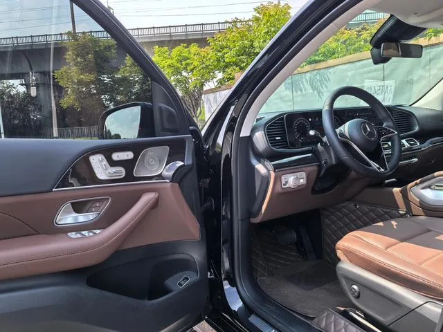 Mercedes-Benz GLE (Imported) 2024 Mise à jour GLE 350 4MATIC Style tendance intérieur photo 15 Mercedes-Benz GLE (Imported) 2024 Mise à jour GLE 350 4MATIC Style tendance intérieur photo 15
