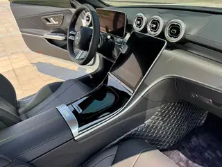 Mercedes-Benz CLE 2024 CLE 260 Coupe interior photo 10 Mercedes-Benz CLE 2024 CLE 260 Coupe interior photo 10