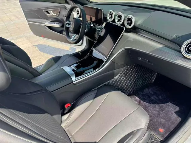 Mercedes-Benz CLE 2024 CLE 260 Coupe interior photo 11 Mercedes-Benz CLE 2024 CLE 260 Coupe interior photo 11