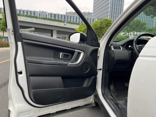 Land Rover Discovery Sport 2019 240PS SE version Country VI interior photo 10 Land Rover Discovery Sport 2019 240PS SE version Country VI interior photo 10
