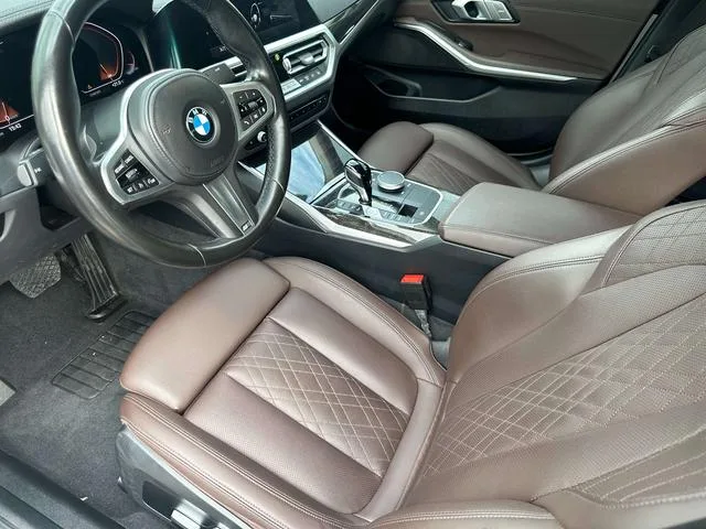BMW 3 Series 2022 325Li M Sports suit interior photo 9 BMW 3 Series 2022 325Li M Sports suit interior photo 9
