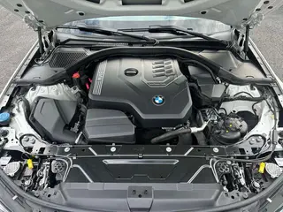 BMW 3 Series 2022 325Li M Sports suit interior photo 14 BMW 3 Series 2022 325Li M Sports suit interior photo 14