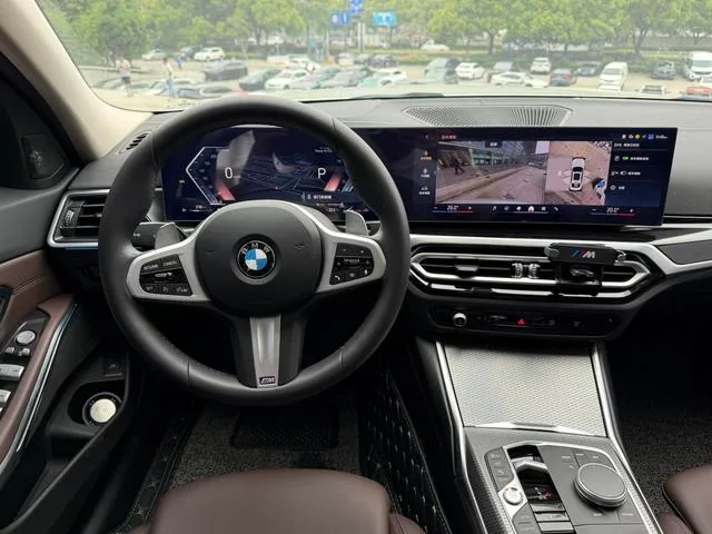 BMW 3 Series 2023 325Li M Traje nocturno deportivo Yao interior foto 8 BMW 3 Series 2023 325Li M Traje nocturno deportivo Yao interior foto 8