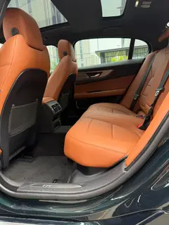 Jaguar XEL 2023 2.0T 250PS R-DYNAMIC S Enterprising Sports Edition interior photo 9 Jaguar XEL 2023 2.0T 250PS R-DYNAMIC S Enterprising Sports Edition interior photo 9