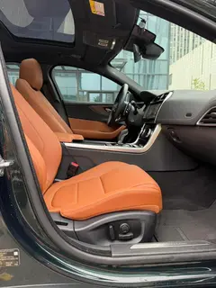 Jaguar XEL 2023 2.0T 250PS R-DYNAMIC S Enterprising Sports Edition interior photo 10 Jaguar XEL 2023 2.0T 250PS R-DYNAMIC S Enterprising Sports Edition interior photo 10