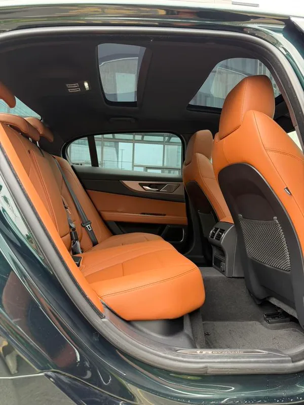 Jaguar XEL 2023 2.0T 250PS R-DYNAMIC S Enterprising Sports Edition interior photo 11 Jaguar XEL 2023 2.0T 250PS R-DYNAMIC S Enterprising Sports Edition interior photo 11