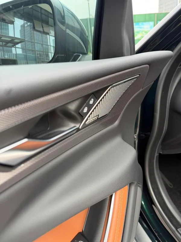 Jaguar XEL 2023 2.0T 250PS R-DYNAMIC S Enterprising Sports Edition interior photo 12 Jaguar XEL 2023 2.0T 250PS R-DYNAMIC S Enterprising Sports Edition interior photo 12