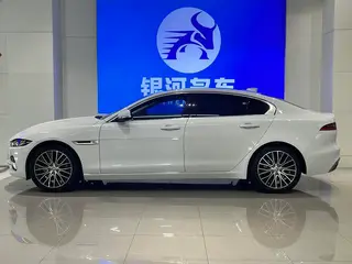 Jaguar XEL 2020 2.0T 200PS S Versión agresiva y elegante exterior foto 4 Jaguar XEL 2020 2.0T 200PS S Versión agresiva y elegante exterior foto 4