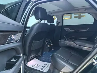 Jaguar XFL 2022 2.0T P250 Two-wheel drive exclusive deluxe edition interior photo 7 Jaguar XFL 2022 2.0T P250 Two-wheel drive exclusive deluxe edition interior photo 7