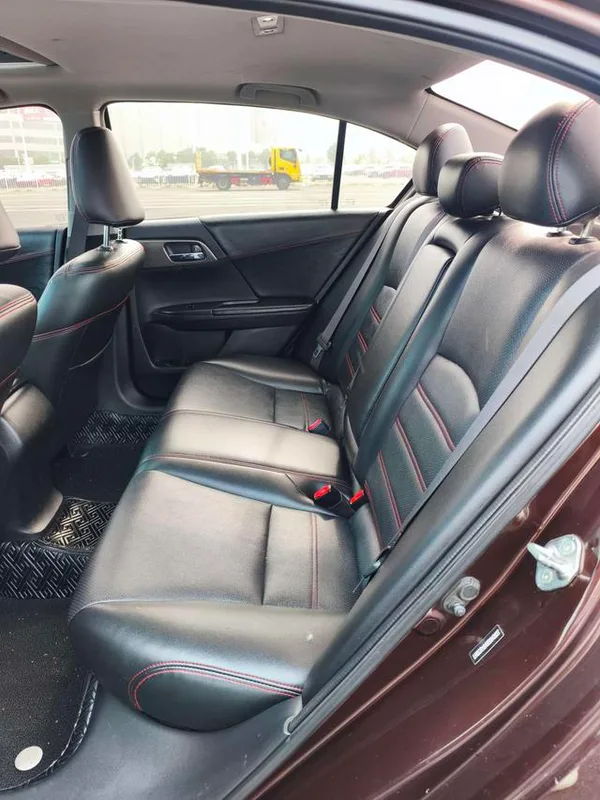 Honda Accord 2014 2.0L LX Комфорт-версия интерьер фото 10