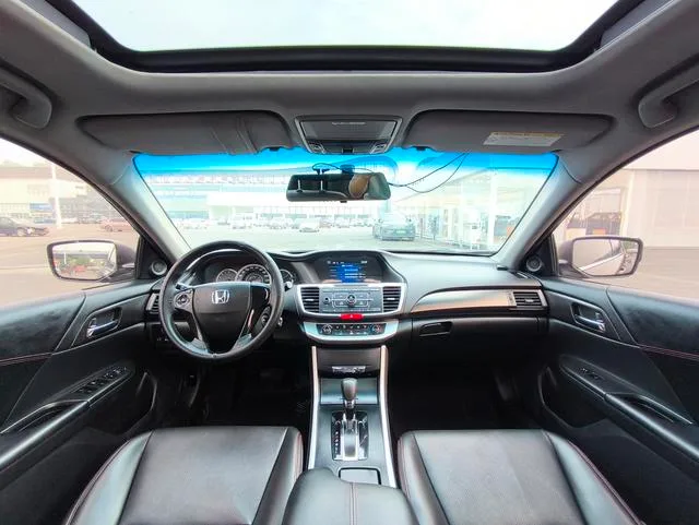 Honda Accord 2014 2.0L LX Комфорт-версия интерьер фото 13