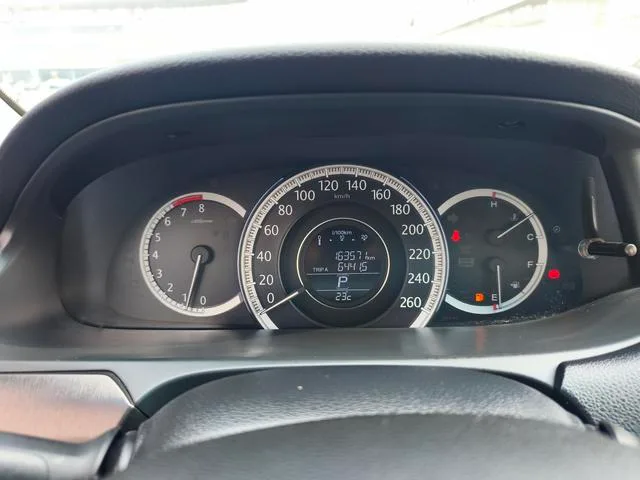Honda Accord 2014 2.0L LX Комфорт-версия интерьер фото 15