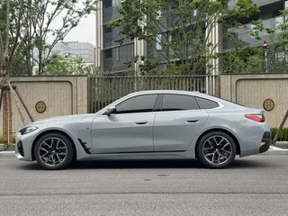 BMW 4 Series 2023 425i Gran Coupe M Ensemble de sport intérieur photo 7 BMW 4 Series 2023 425i Gran Coupe M Ensemble de sport intérieur photo 7