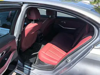 BMW 3 Series 2023 325Li M Sports suit interior photo 10 BMW 3 Series 2023 325Li M Sports suit interior photo 10