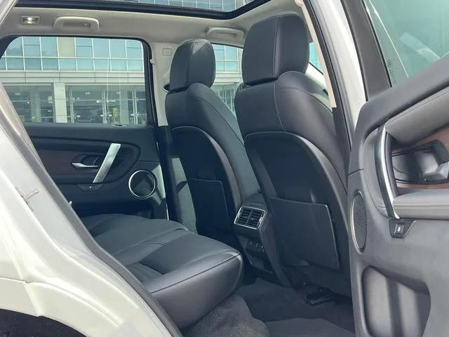 Land Rover Discovery Sport 2024 249PS R-Dynamic SE Performance Technology Edition 5 seat exterior photo 8