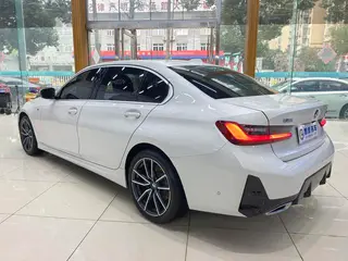 BMW 3 Series 2025 325Li M Sports suit exterior photo 7