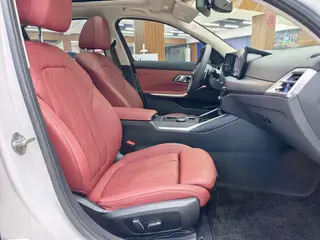 BMW 3 Series 2025 325Li M Sports suit interior photo 13
