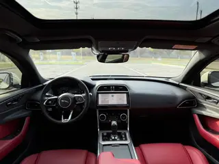 Jaguar XEL 2022 2.0T 250PS R-DYNAMIC S Versión deportiva emprendedora interior foto 10 Jaguar XEL 2022 2.0T 250PS R-DYNAMIC S Versión deportiva emprendedora interior foto 10