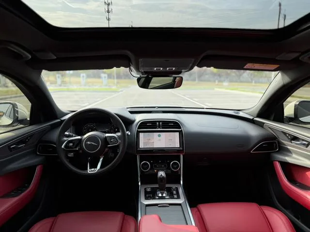 Jaguar XEL 2022 2.0T 250PS R-DYNAMIC S Versión deportiva emprendedora interior foto 10 Jaguar XEL 2022 2.0T 250PS R-DYNAMIC S Versión deportiva emprendedora interior foto 10